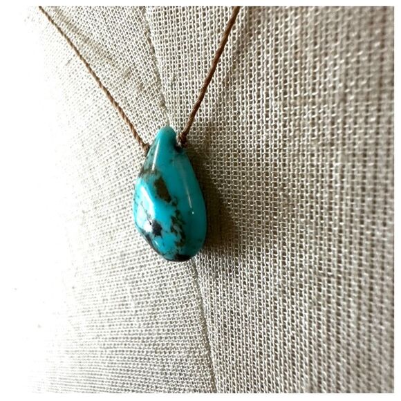 Turquoise teardrop sterling silver dainty cord necklace - Picture 3 of 10